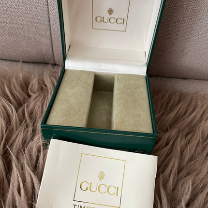 Preloved Authentic Gucci (Vintage) Gold tone metal watch