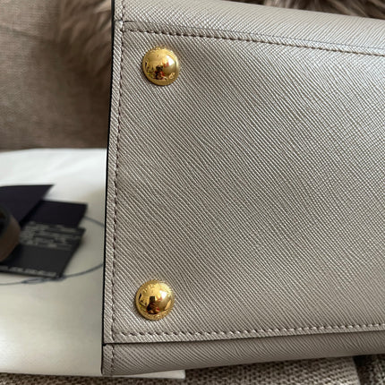Preloved Authentic Prada Saffiano Lux Tote