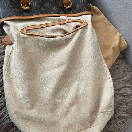 Preloved Authentic Rank B- Louis Vuitton Pre-Owned 2004 GM monogram bucket bag