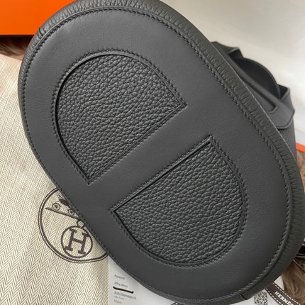 Preloved Authentic Hermès In-the-Loop 23 bag