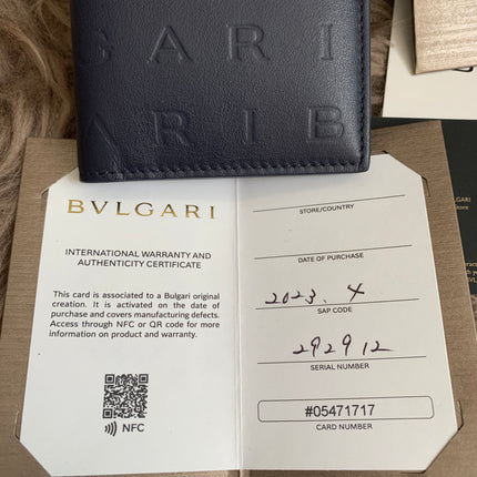 BVLGARI
Logo Infinitum Folded Card Holder in Leather