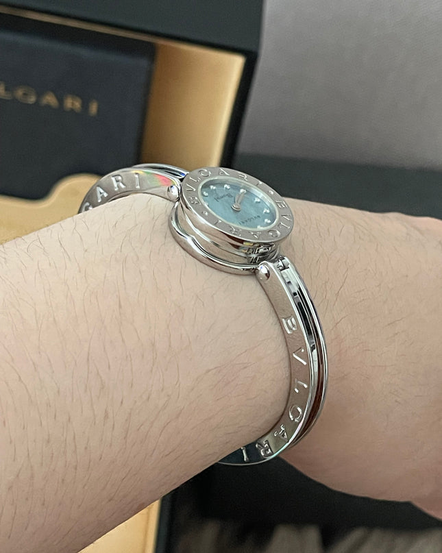 Preloved Authentic Bvlgari B.zero1 Watch 22mm stainless steel case, a blue mother-of-pearl dial with diamond