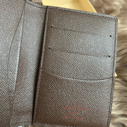 LOUIS VUITTON
Damier Ebene Canvas Pocket Organizer