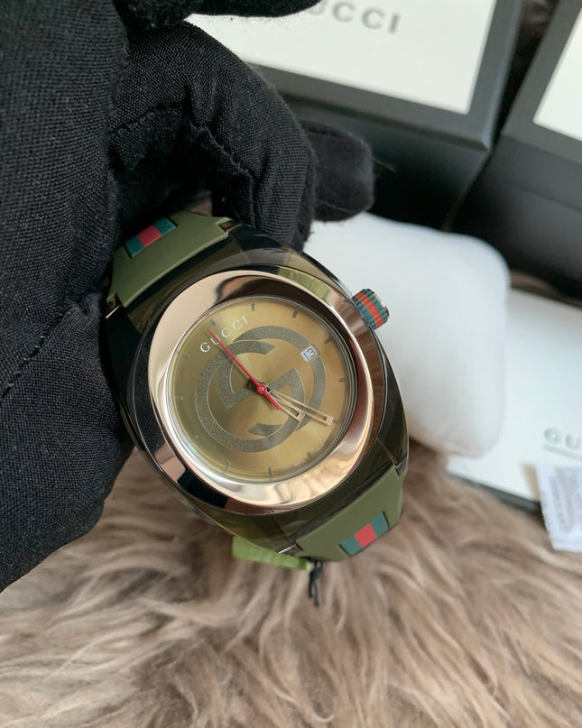 Gucci Sync Green Dial and Grey Rubber Strap Unisex Watch 137.1