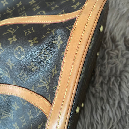 Preloved Authentic Rank B- Louis Vuitton Pre-Owned 2004 GM monogram bucket bag