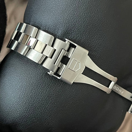 Preloved Authentic Rank A- TAG Heuer 2000 Professional / Exclusive Series Watch