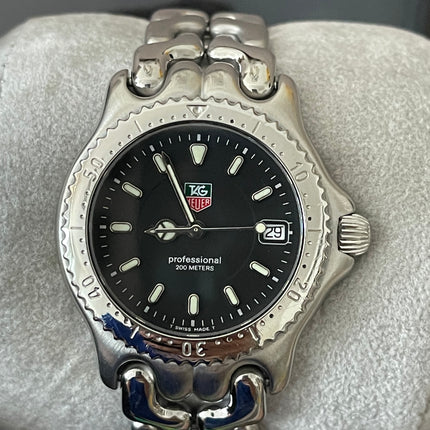 Preloved Authentic TAG Heuer Professional 200M stainless steel watch