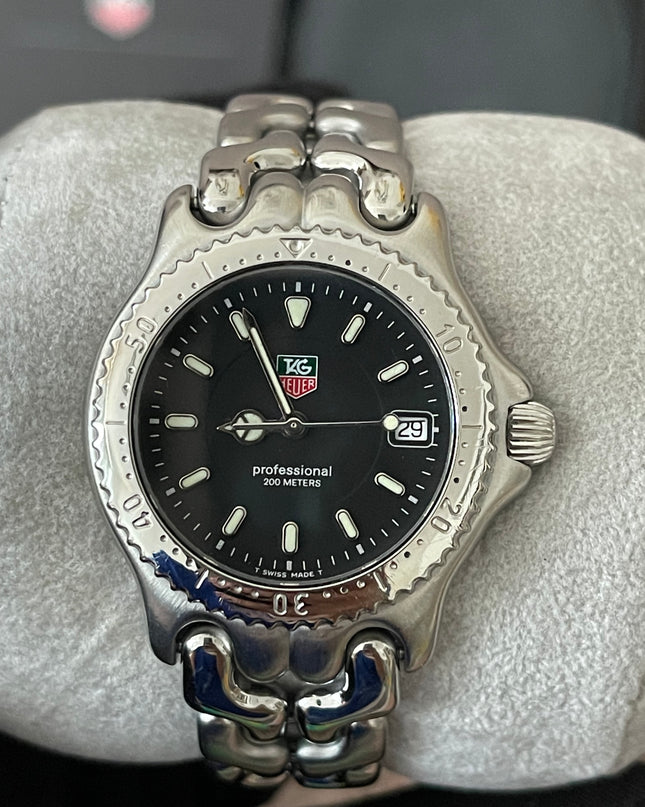 Preloved Authentic TAG Heuer Professional 200M stainless steel watch