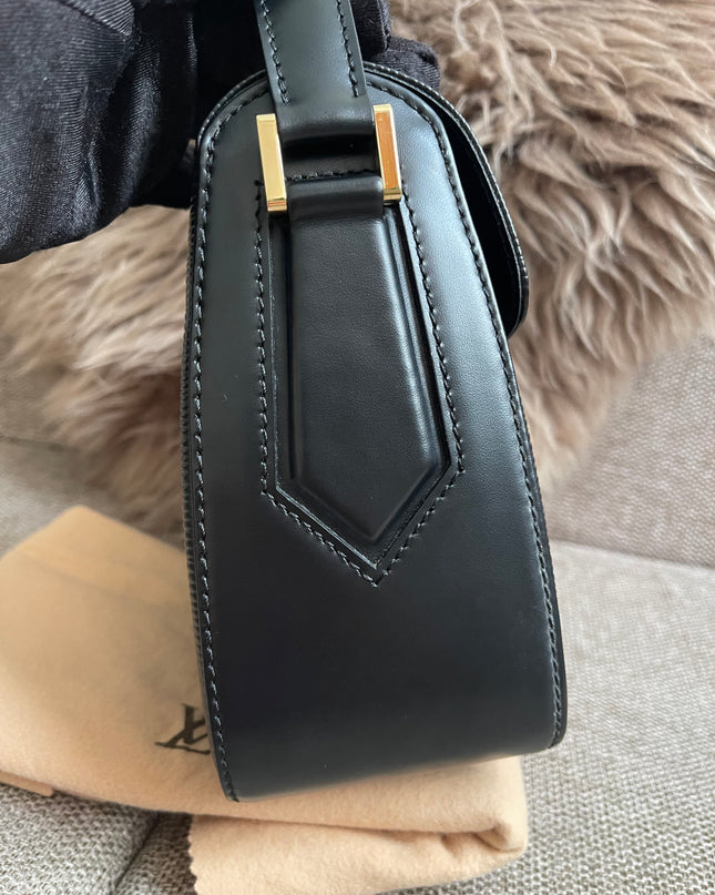 Preloved Authentic Louis Vuitton Epi Buci Crossbody Bag