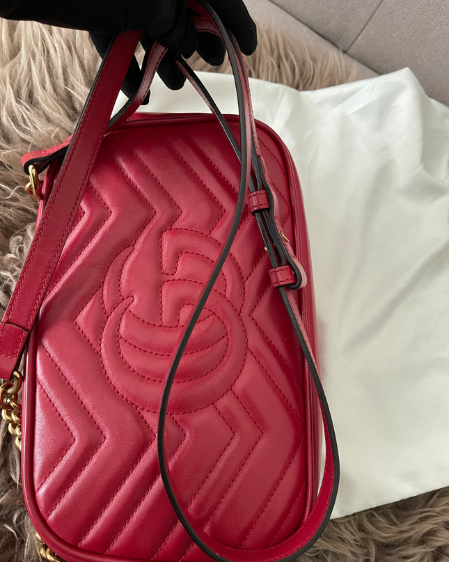 Preloved Authentic Gucci GG Marmont Camera Bag