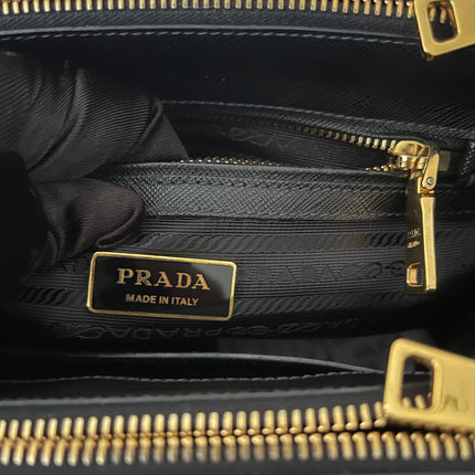 Preloved Authentic Small Prada Galleria Saffiano leather bag