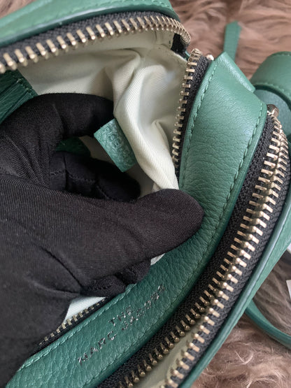 Marc Jacobs The Softshot 21 in cucumber green leather silver-tone hardware