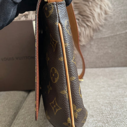 Preloved Authentic Louis Vuitton Musette Tango — Monogram Canvas