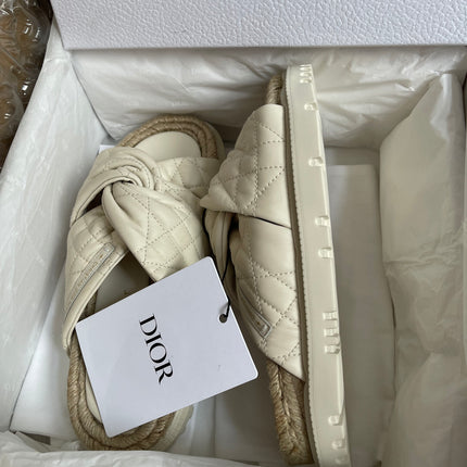 UNUSED Christian Dior White Cannage D Twist Slide Sandal 37