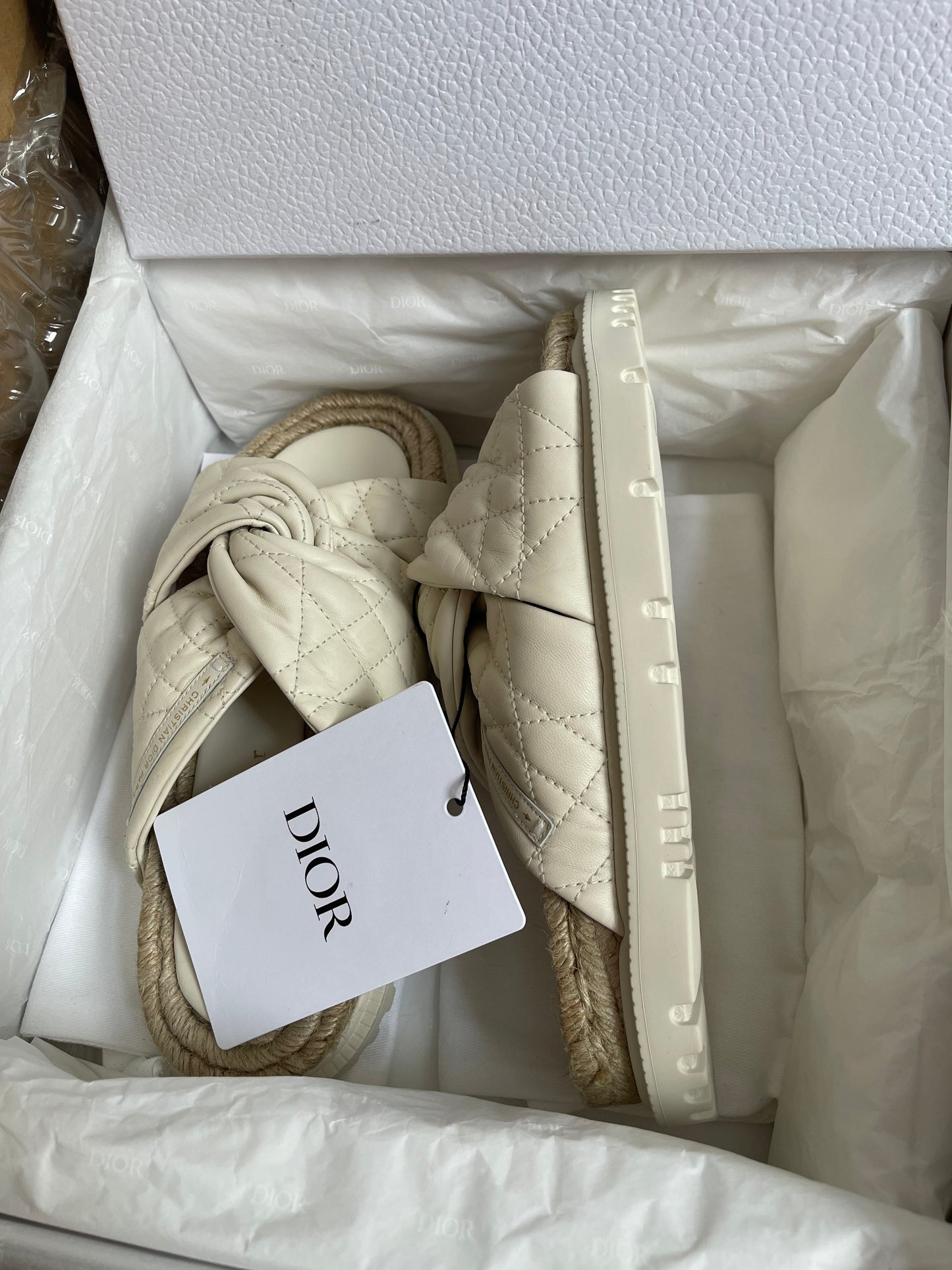 UNUSED Christian Dior White Cannage D Twist Slide Sandal 37
