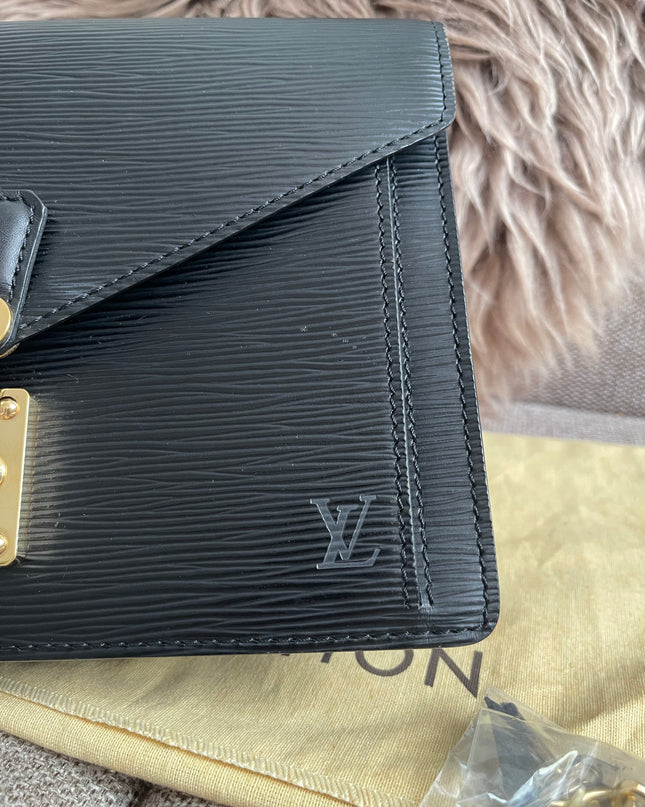 Preloved Authentic Louis Vuitton Epi Leather Sellier Dragonne Clutch – Black (Noir)