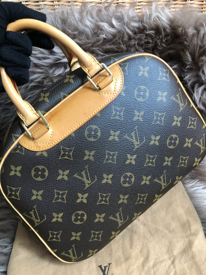Preloved LOUIS VUITTON Monogram Trouville