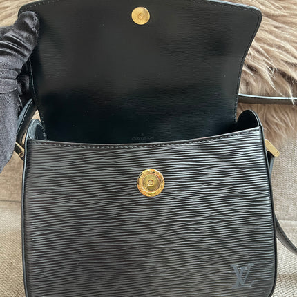 Preloved Authentic Louis Vuitton Epi Buci Crossbody Bag