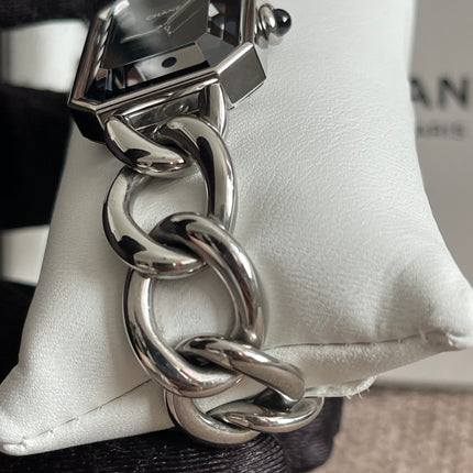 Preloved Authentic Chanel Première Gourmette Chain Watch