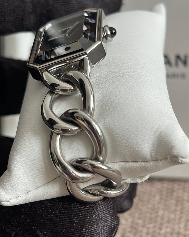 Preloved Authentic Chanel Première Gourmette Chain Watch