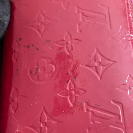 Preloved Authentic Louis Vuitton Vernis Zippy Wallet