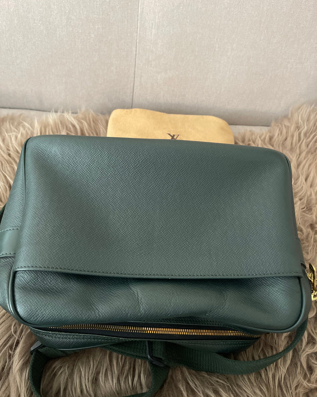 Preloved Authentic Louis Vuitton Green Taiga Leather Reporter PM Messenger Bag