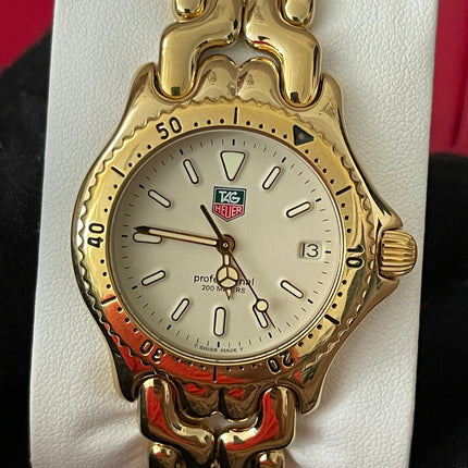 Preloved Authentic TAG Heuer Professional 200M Watch