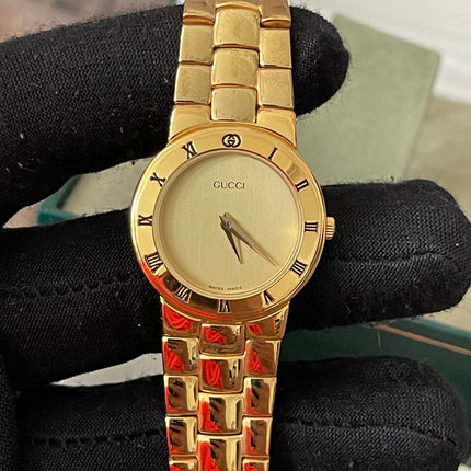 Preloved Authentic Gucci (Vintage) Gold tone metal watch