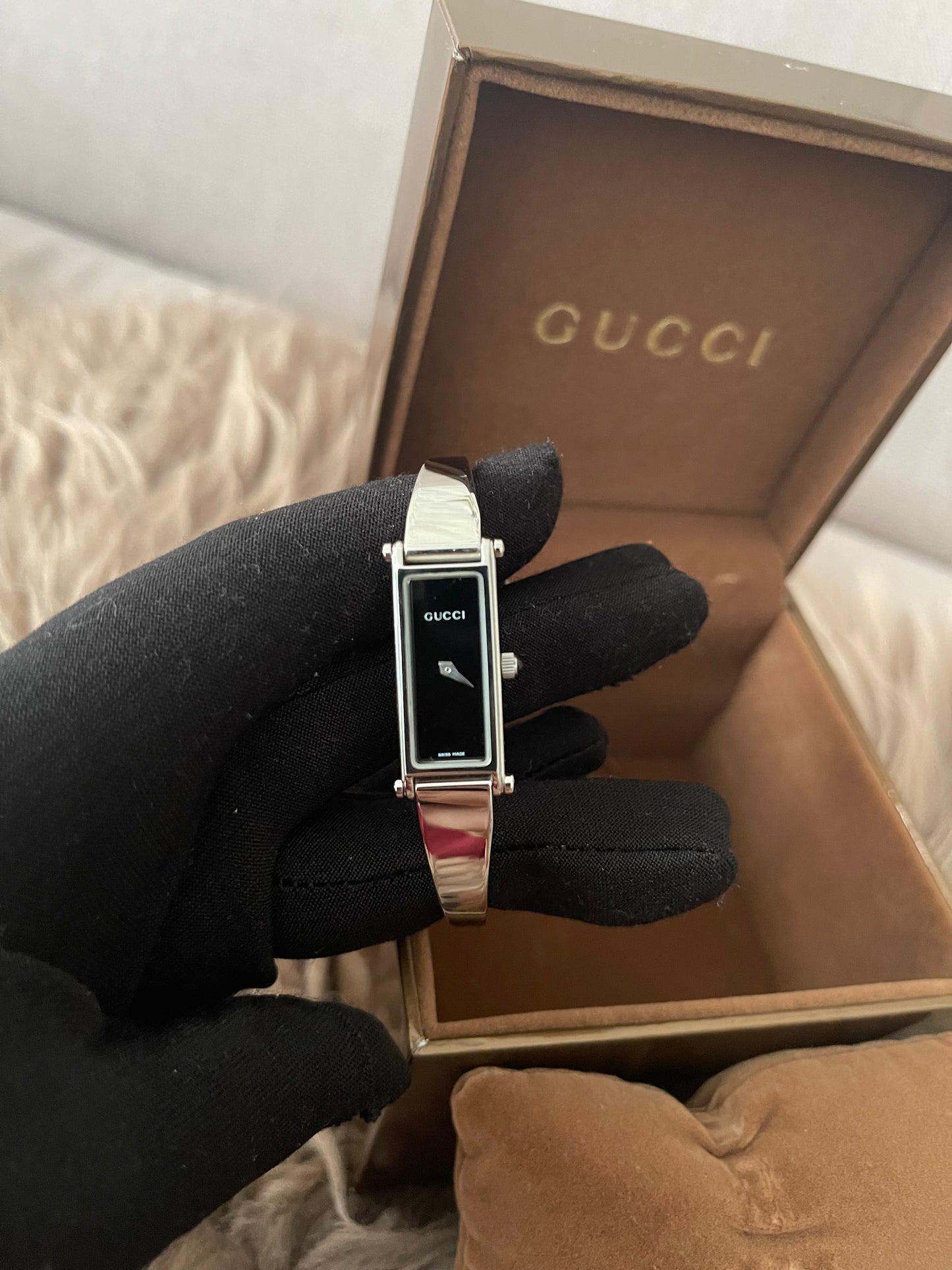 Authentic Preloved Gucci Bangle Watch