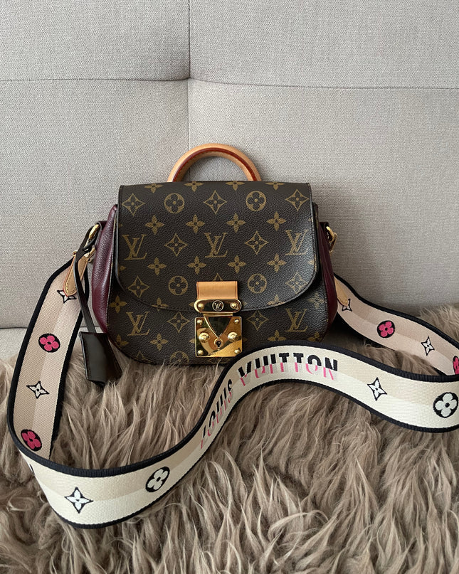 Preloved Authentic Unused Louis Vuitton logo jacquard canvas shoulder strap