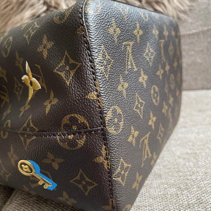 Preloved Authentic Louis Vuitton NéoNoé BB — Monogram Love Lock (Limited Edition)