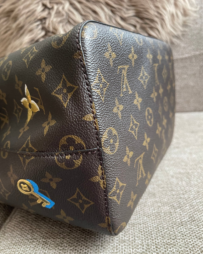 Preloved Authentic Louis Vuitton NéoNoé BB — Monogram Love Lock (Limited Edition)