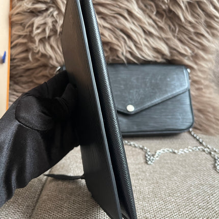 Preloved Authentic Louis Vuitton Félicie Pochette in Black Epi Leather