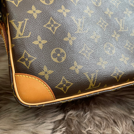 Preloved Louis Vuitton 2005 Nil messenger bag