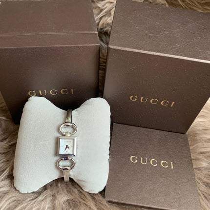 Gucci Tornavoni Women's Watch, 0.7 inch (18 mm), Quartz, White Pearl YA120517