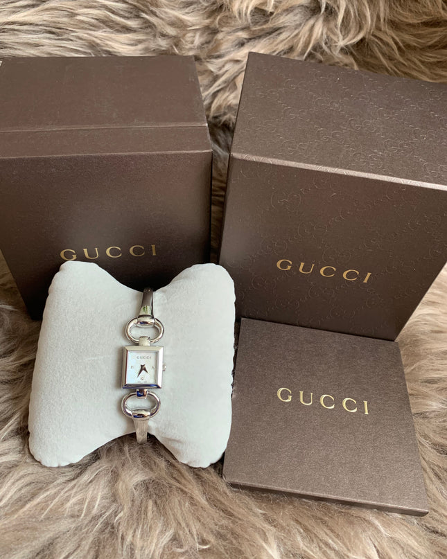 Gucci Tornavoni Women's Watch, 0.7 inch (18 mm), Quartz, White Pearl YA120517