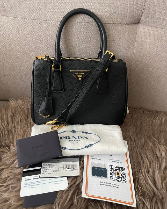 Preloved Authentic Small Prada Galleria Saffiano leather bag