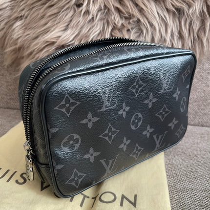 Preloved Authentic Louis Vuitton Monogram Eclipse Toiletry Pouch 25