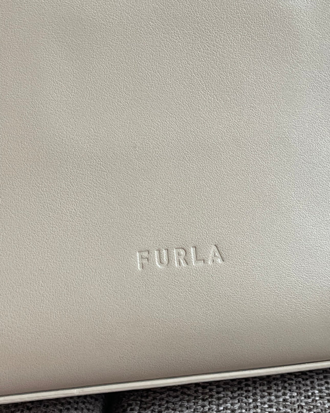 Preloved Authentic Furla Miastella Hobo Bag in Beige
