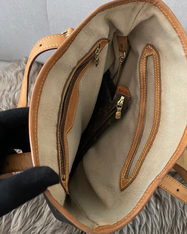 Preloved Authentic Rank B- Louis Vuitton Pre-Owned 2004 GM monogram bucket bag
