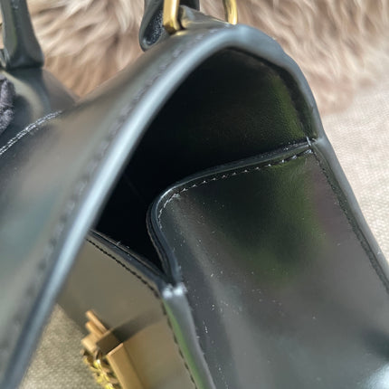Preloved Authentic Marc Jacobs The St. Marc Top Handle Bag in Black — Brand New