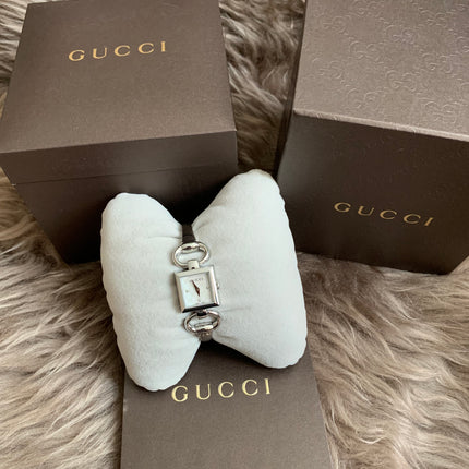 Gucci Tornavoni Women's Watch, 0.7 inch (18 mm), Quartz, White Pearl YA120517