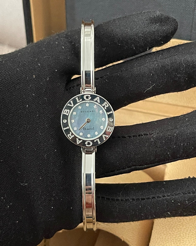 Preloved Authentic Bvlgari B.zero1 Watch 22mm stainless steel case, a blue mother-of-pearl dial with diamond