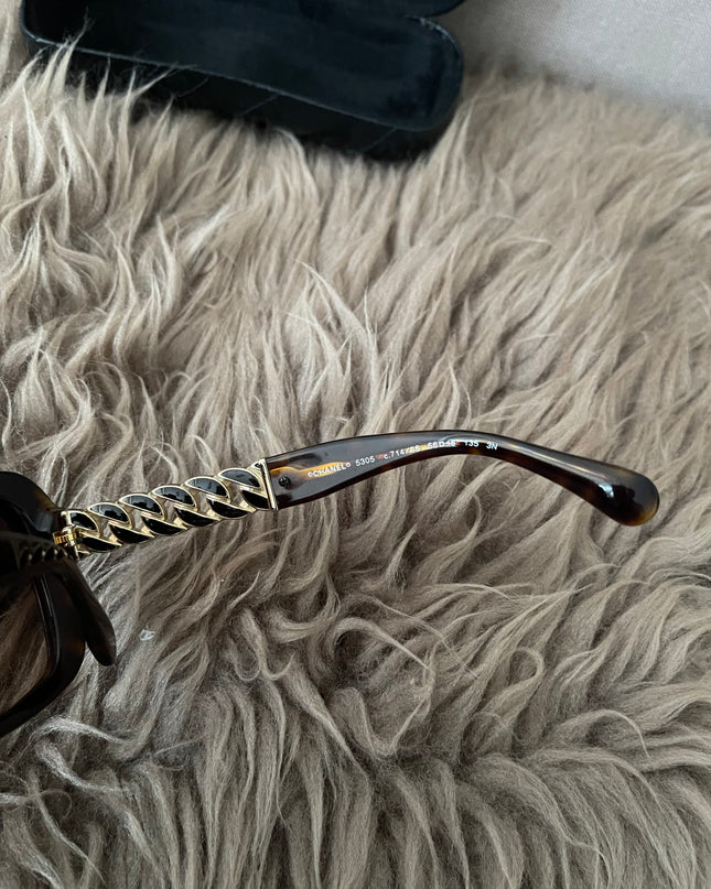 Preloved Authentic Chanel Square Chain Sunglasses