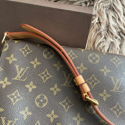 Preloved Authentic Louis Vuitton Musette Tango — Monogram Canvas