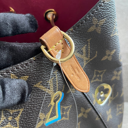 Preloved Authentic Louis Vuitton NéoNoé BB — Monogram Love Lock (Limited Edition)