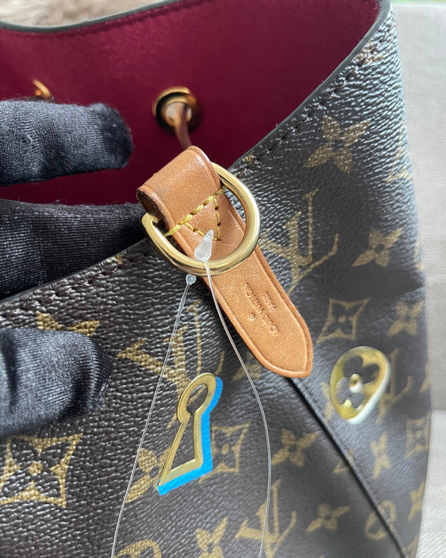 Preloved Authentic Louis Vuitton NéoNoé BB — Monogram Love Lock (Limited Edition)