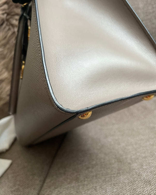Preloved Authentic Prada Saffiano Lux Tote