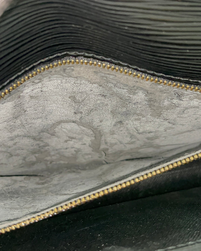 Preloved Authentic Louis Vuitton Epi Leather Sellier Dragonne Clutch – Black (Noir)