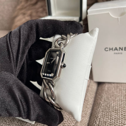 Preloved Authentic Chanel Première Gourmette Chain Watch